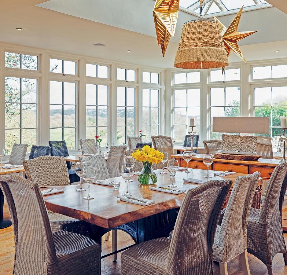 Гостевой дом Trefloyne Manor Тенби Экстерьер фото